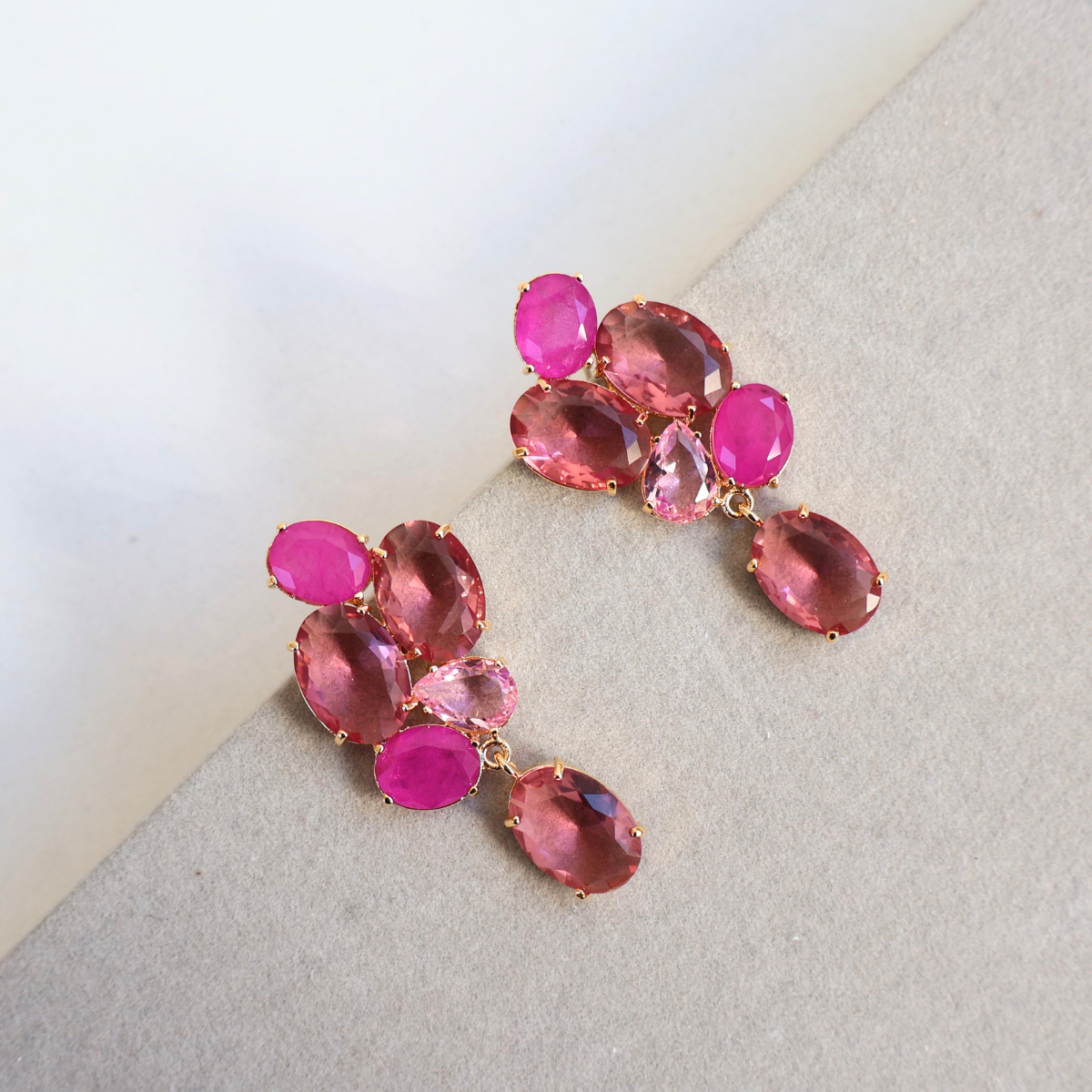 Brinco Dourado e Cristal Rosa - Semijoia
