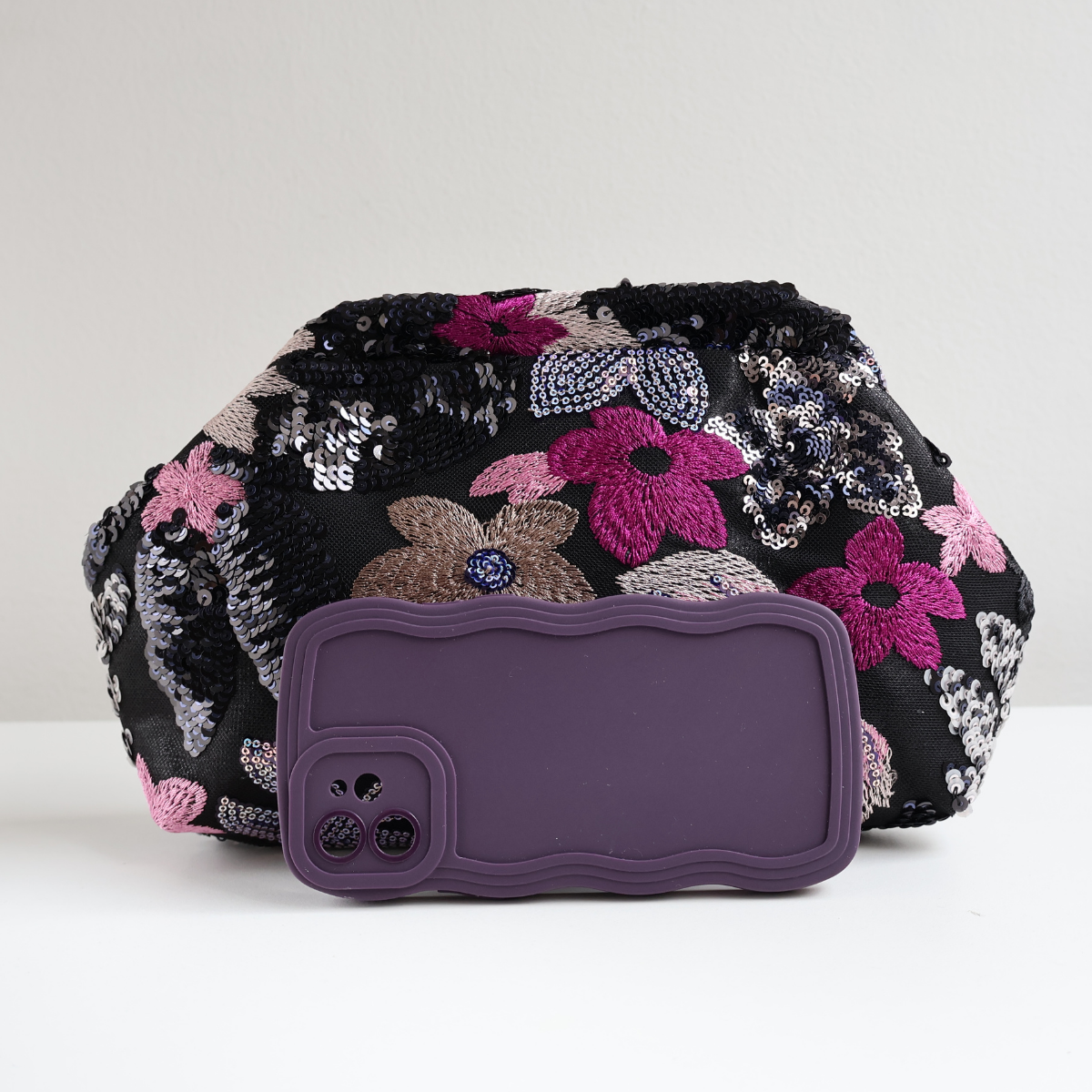Bolsa Pouch Festa Clutch Flores Bordadas Preta