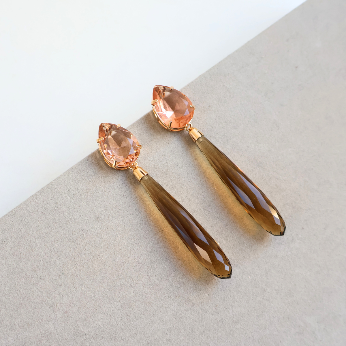 Brinco Dourado e Cristal Champagne - Semijoia