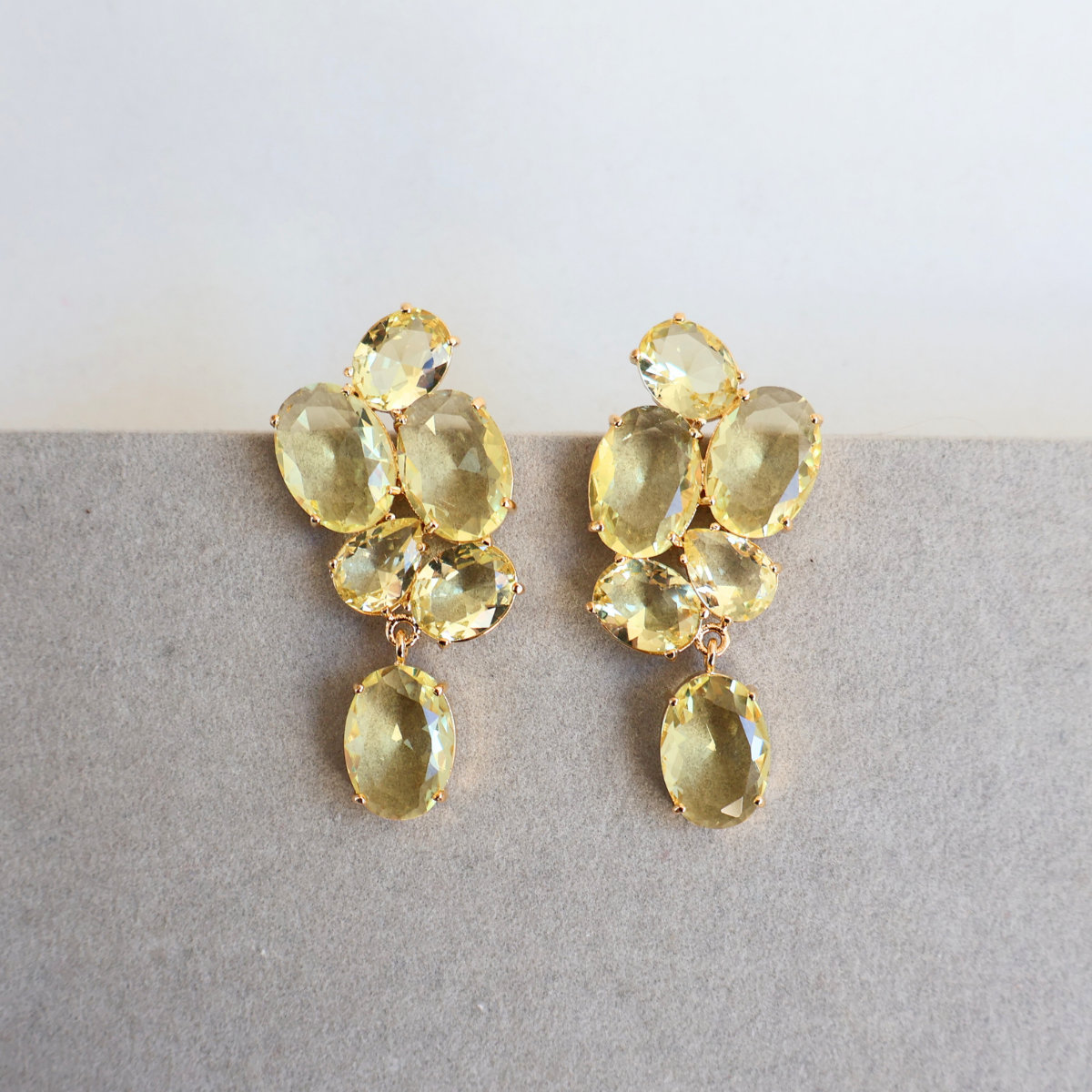 Brinco Dourado e Cristal Amarelo - Semijoia
