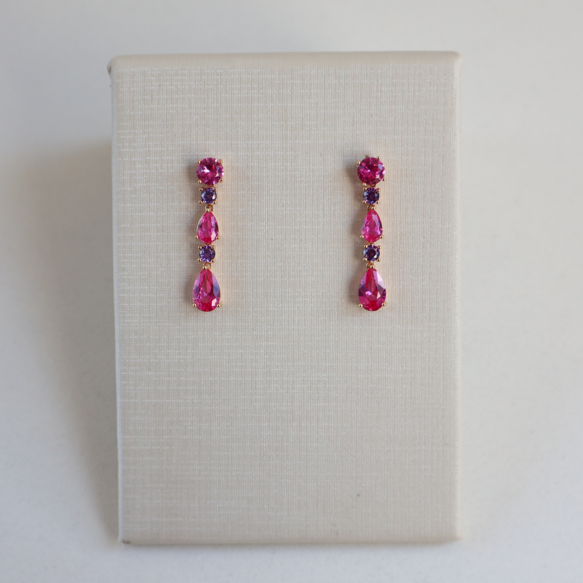 Brinco Dourado e Cristal Rosa - Semijoia