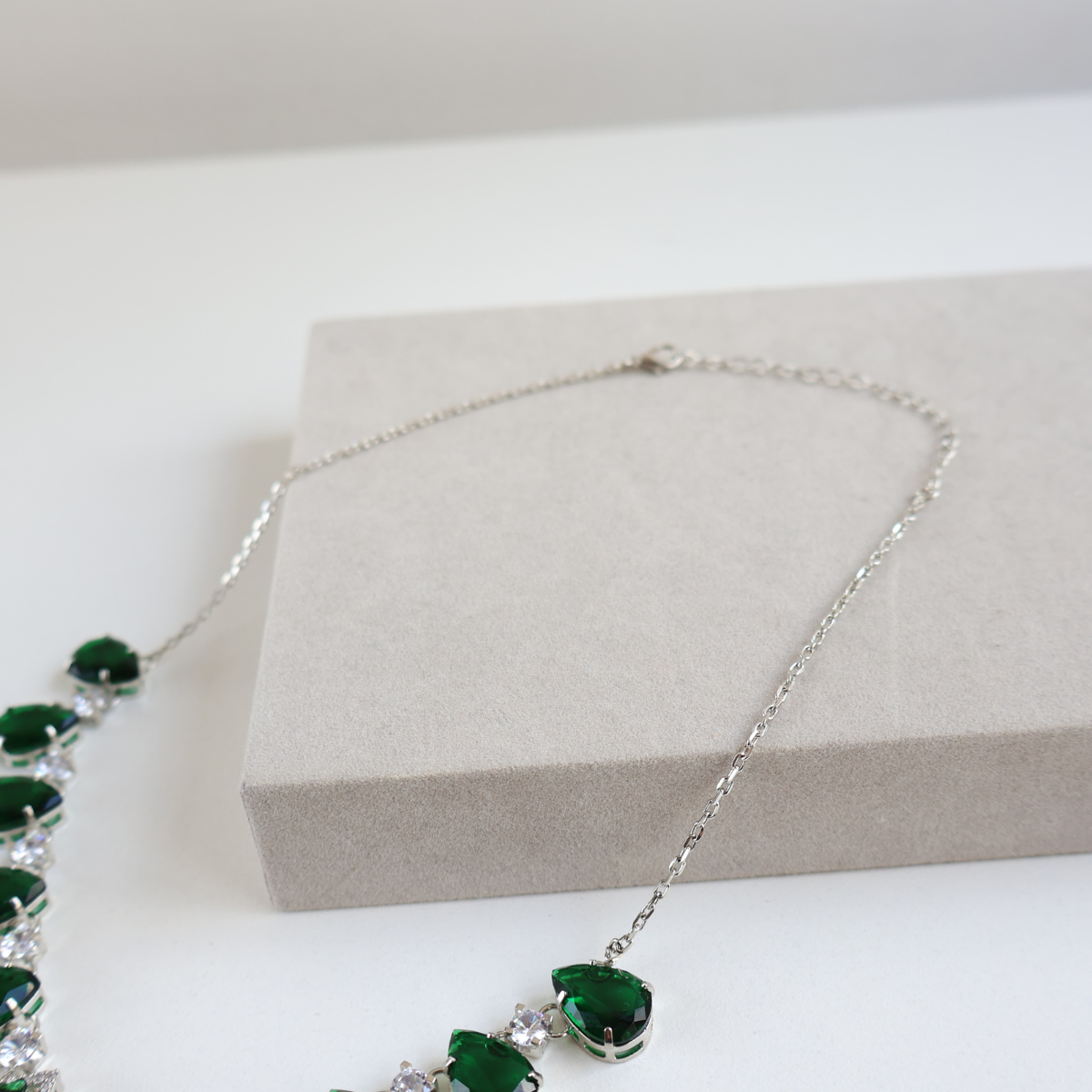 Kit Colar e Brinco - Cristal Verde Esmeralda - Prateado
