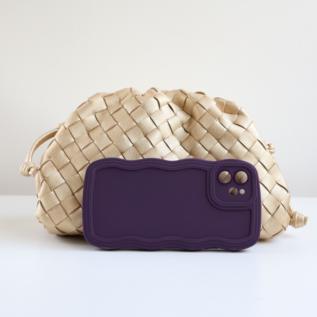 Bolsa Festa Pouch Courvin Dourada