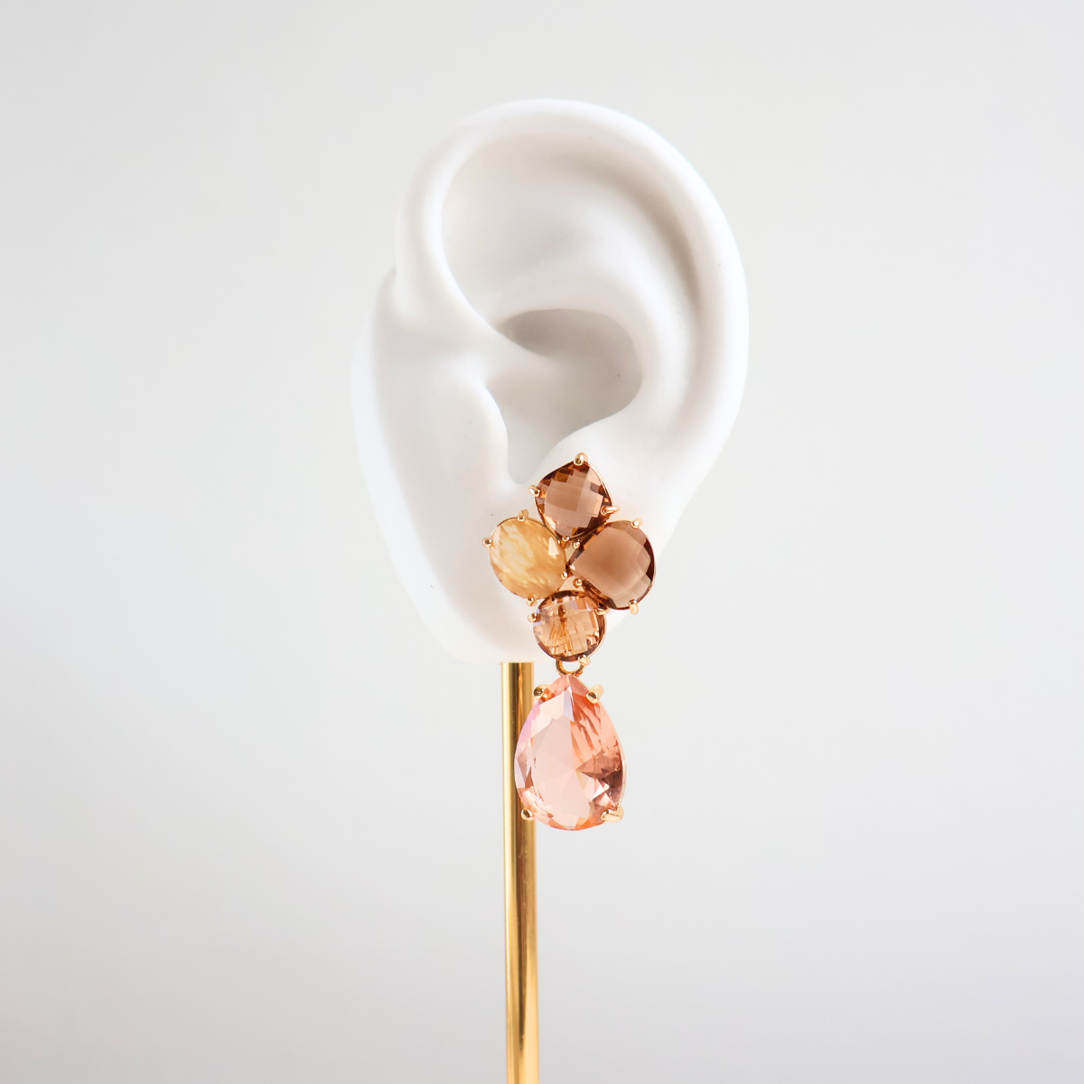 Brinco Dourado e Cristal Champagne e Marrom - Semijoia