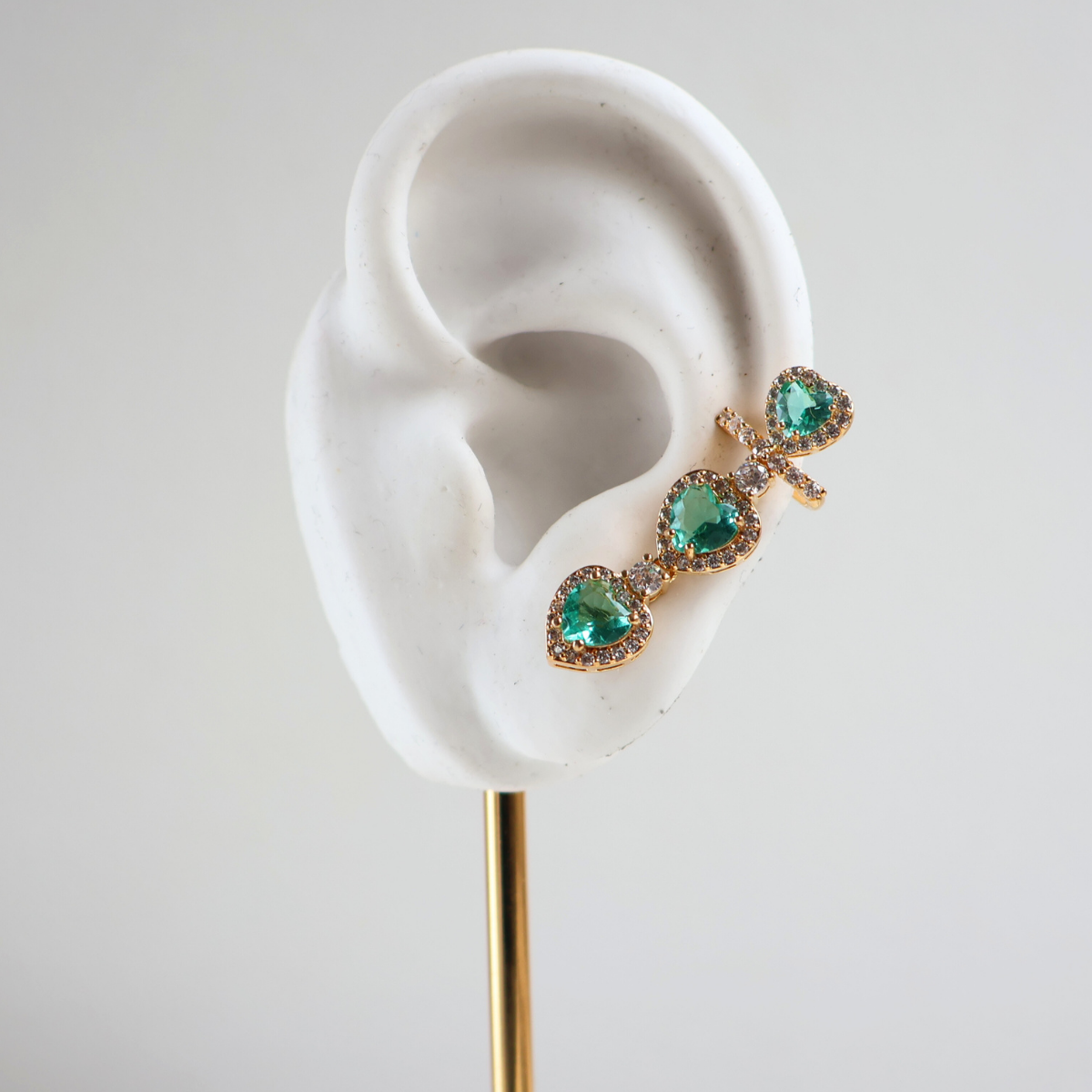 Brinco Earcuff Dourado e Cristal Verde - Semijoia
