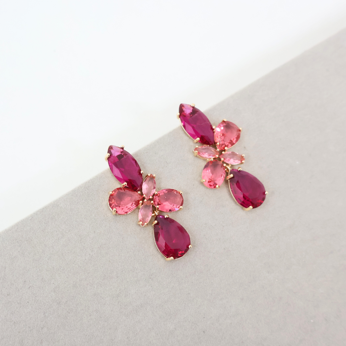 Brinco Dourado e Cristal Rosa - Semijoia