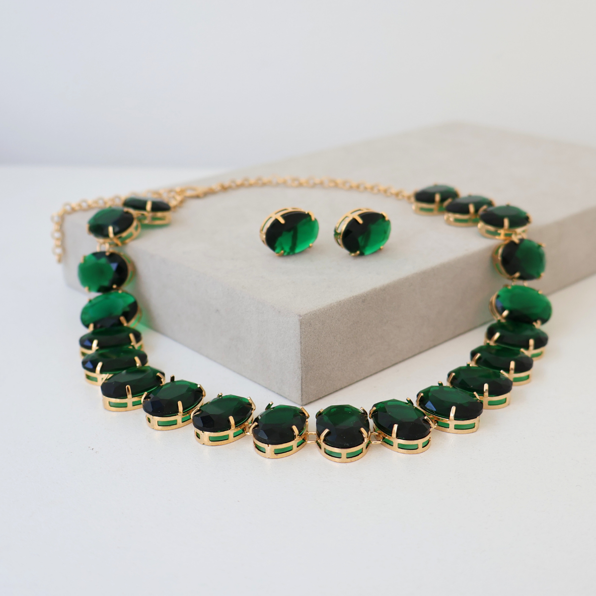 Kit Colar e Brinco - Cristal Verde Esmeralda - Dourado