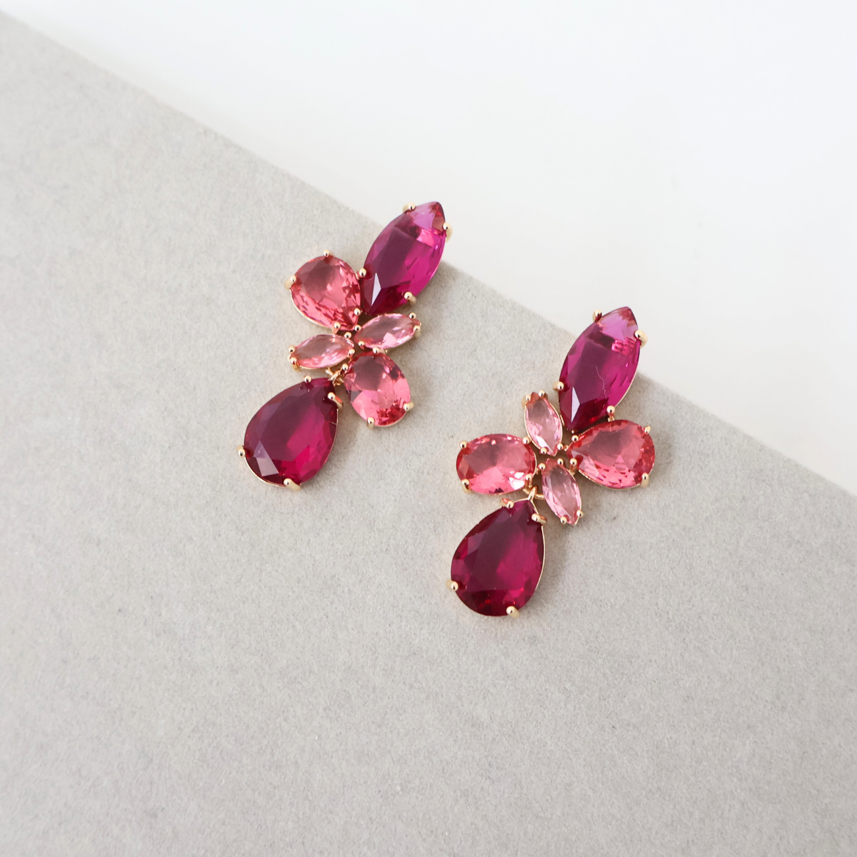 Brinco Dourado e Cristal Rosa - Semijoia