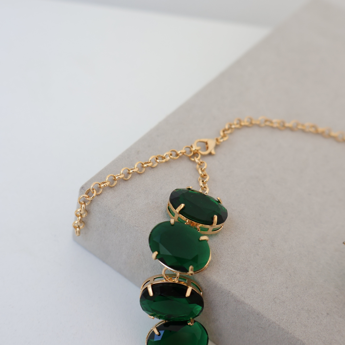 Kit Colar e Brinco - Cristal Verde Esmeralda - Dourado