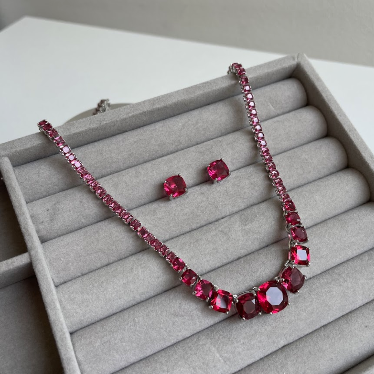 Kit Brinco e Colar - Prateado e Cristal Marsala - Semijoia