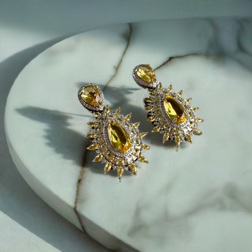 Brinco Prateado e Cristal Amarelo - Semijoia
