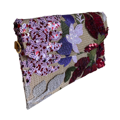 Bolsa Carteira Envelope de Bordada Paetê Floral Roxa