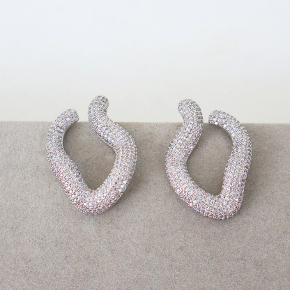 Brinco Prateado e Cristal Translúcido - Semijoia