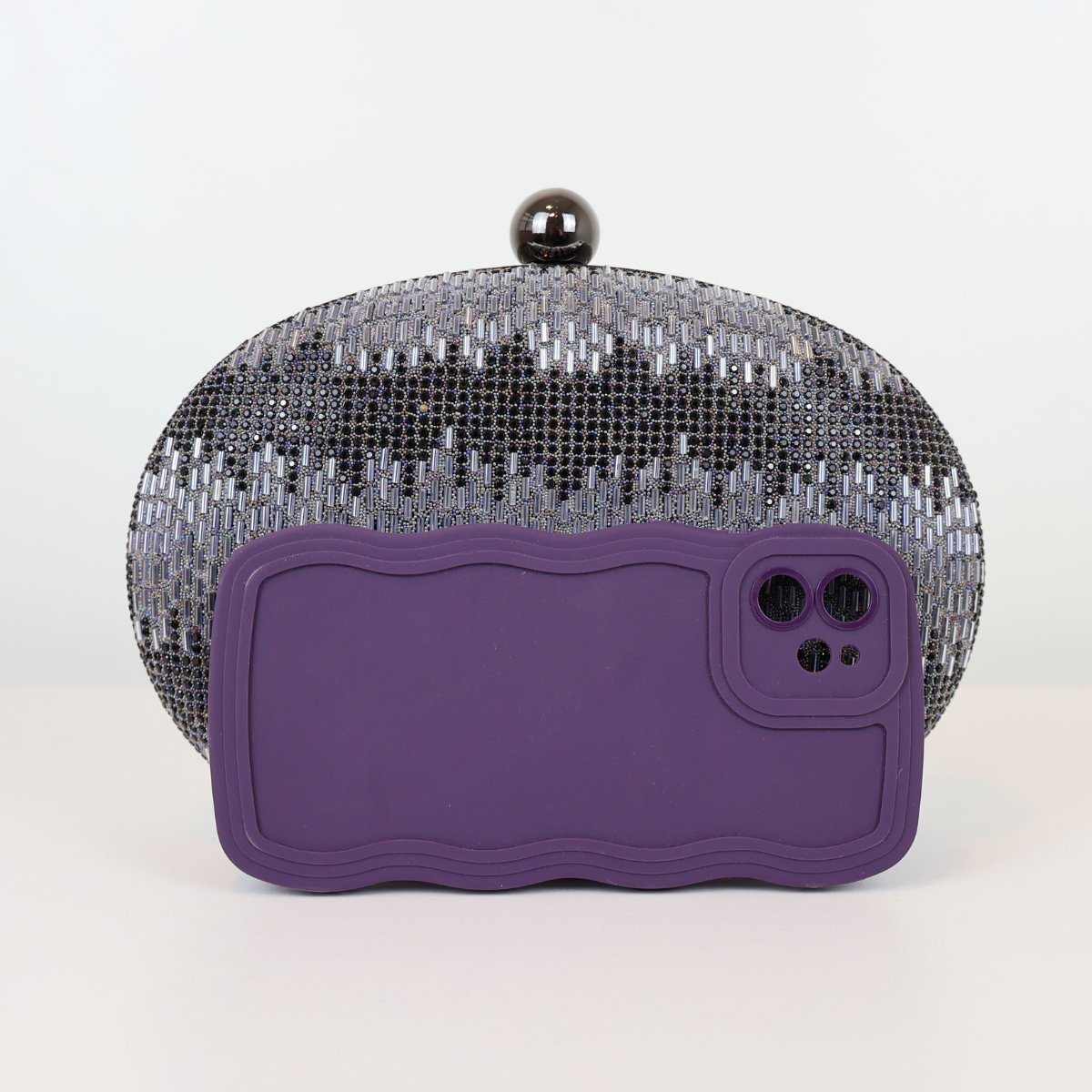 Bolsa Festa Clutch Oval Vidrilhos Preta