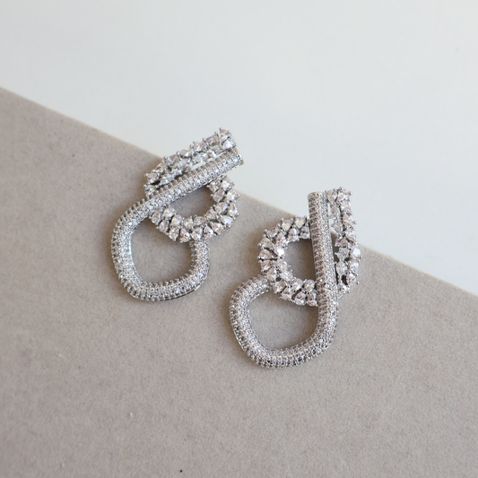 Brinco Prateado e Cristal Transparente - Semijoia