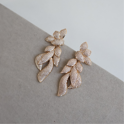 Brinco Dourado e Cristal Transparente - Semijoia