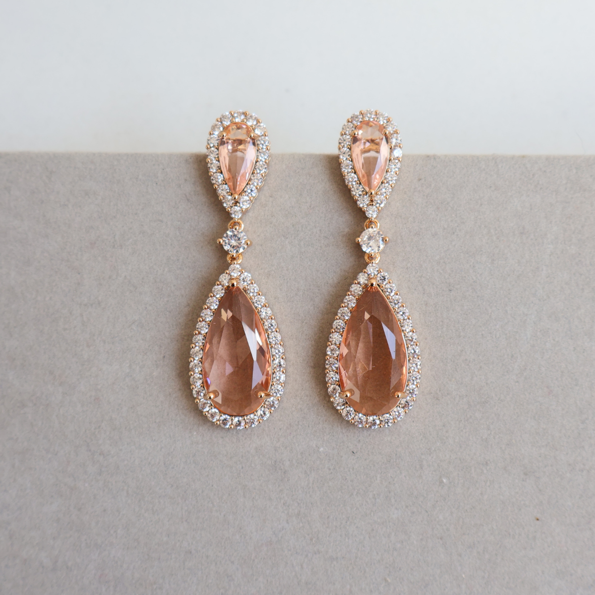 Brinco Dourado e Cristal Champagne - Semijoia