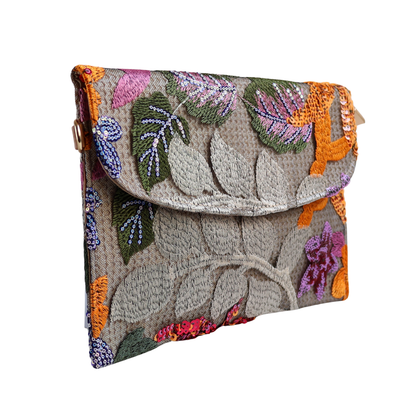 Bolsa Carteira Envelope de Bordada Paetê Floral Laranja
