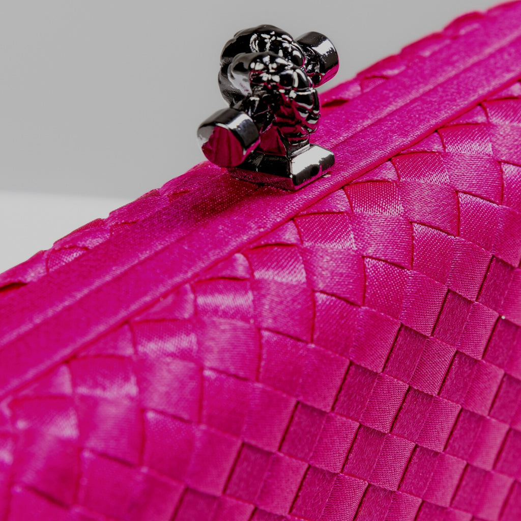 Clutch Tressê Cetim Inspired Média Fúcsia