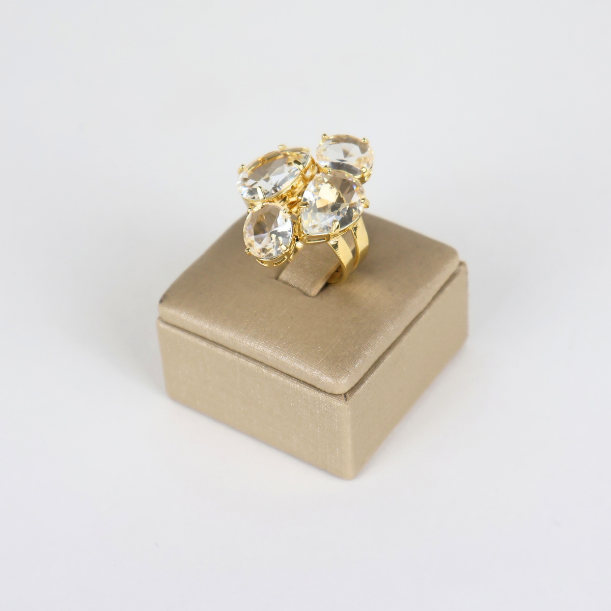 Anel Regulável Dourado e Cristal