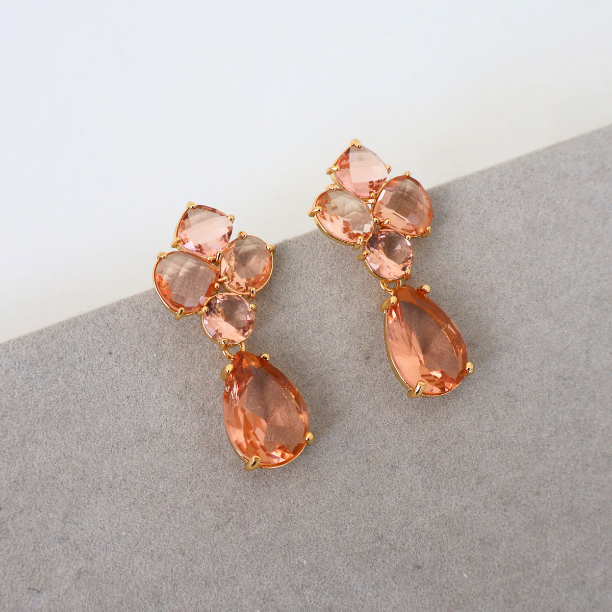 Brinco Dourado e Cristal Champagne - Semijoia