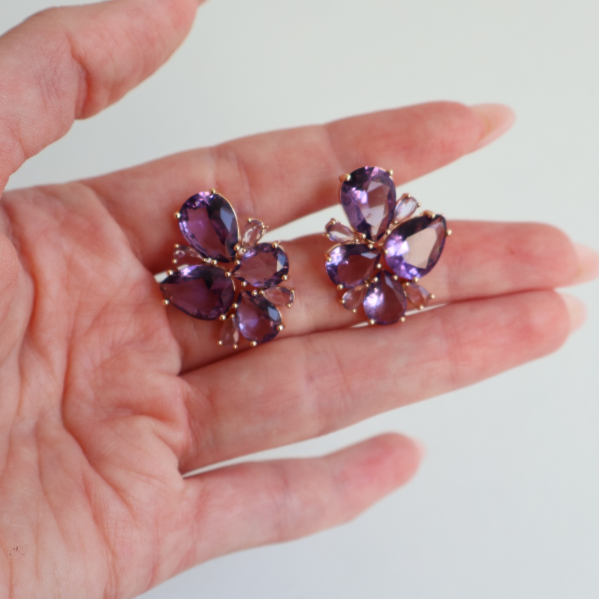 Brinco Dourado e Cristal Roxo - Semijoia