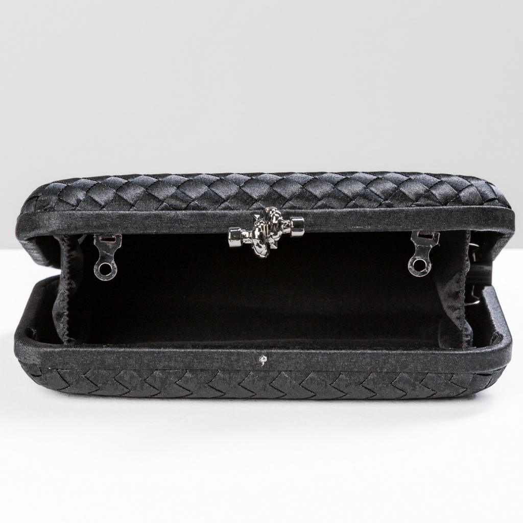 Clutch Tressê Cetim Inspired Média Preta