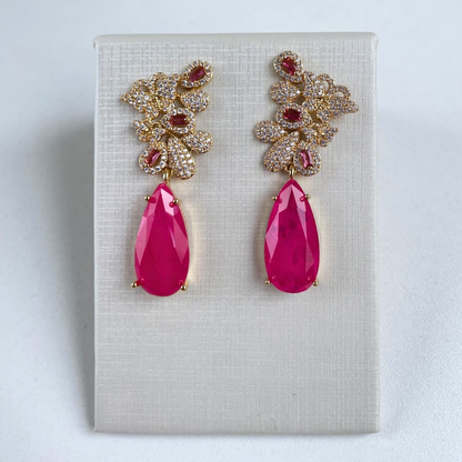 Brinco Dourado e Cristal Rosa - Semijoia