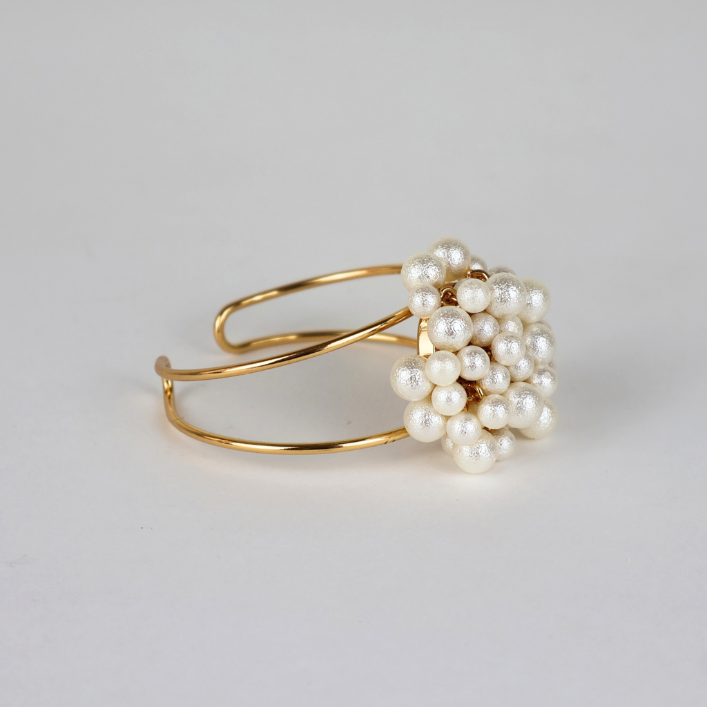 Bracelete Dourado Esferas Peroladas