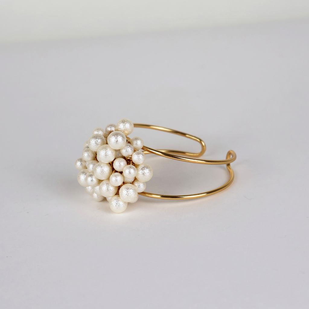 Bracelete Dourado Esferas Peroladas