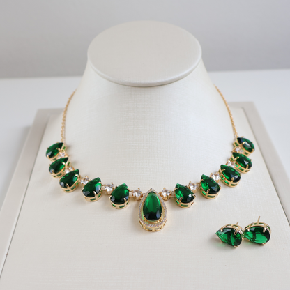 Kit Colar e Brinco - Cristal Verde Esmeralda - Dourado