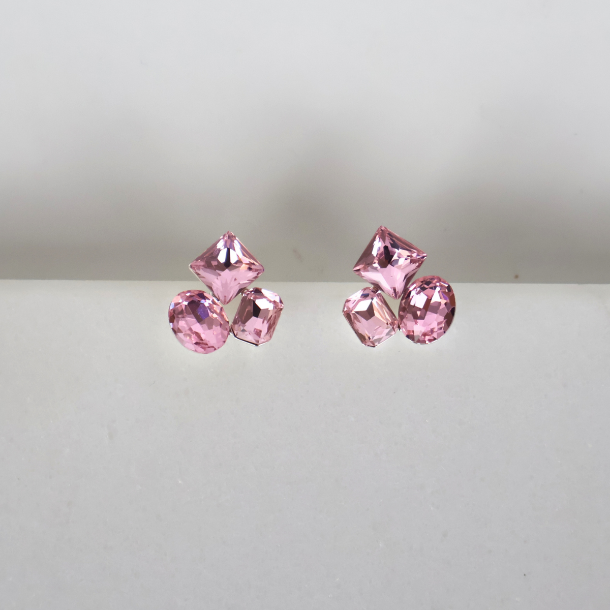 Brinco Zircônias Rosa