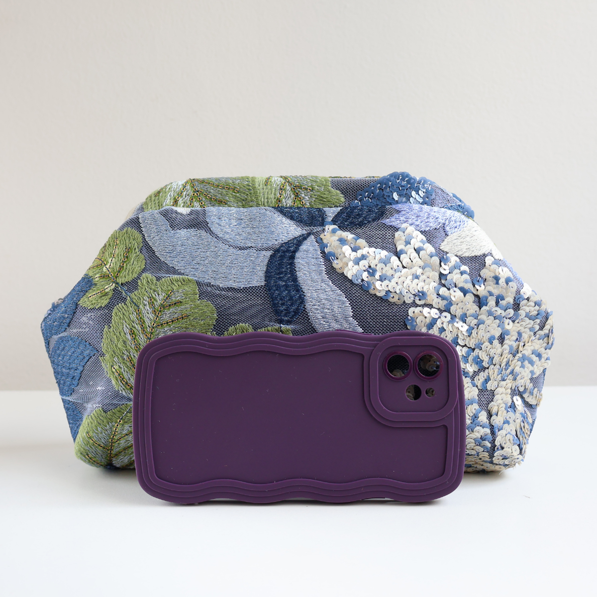 Bolsa Pouch Festa Clutch Flores Bordadas Azul