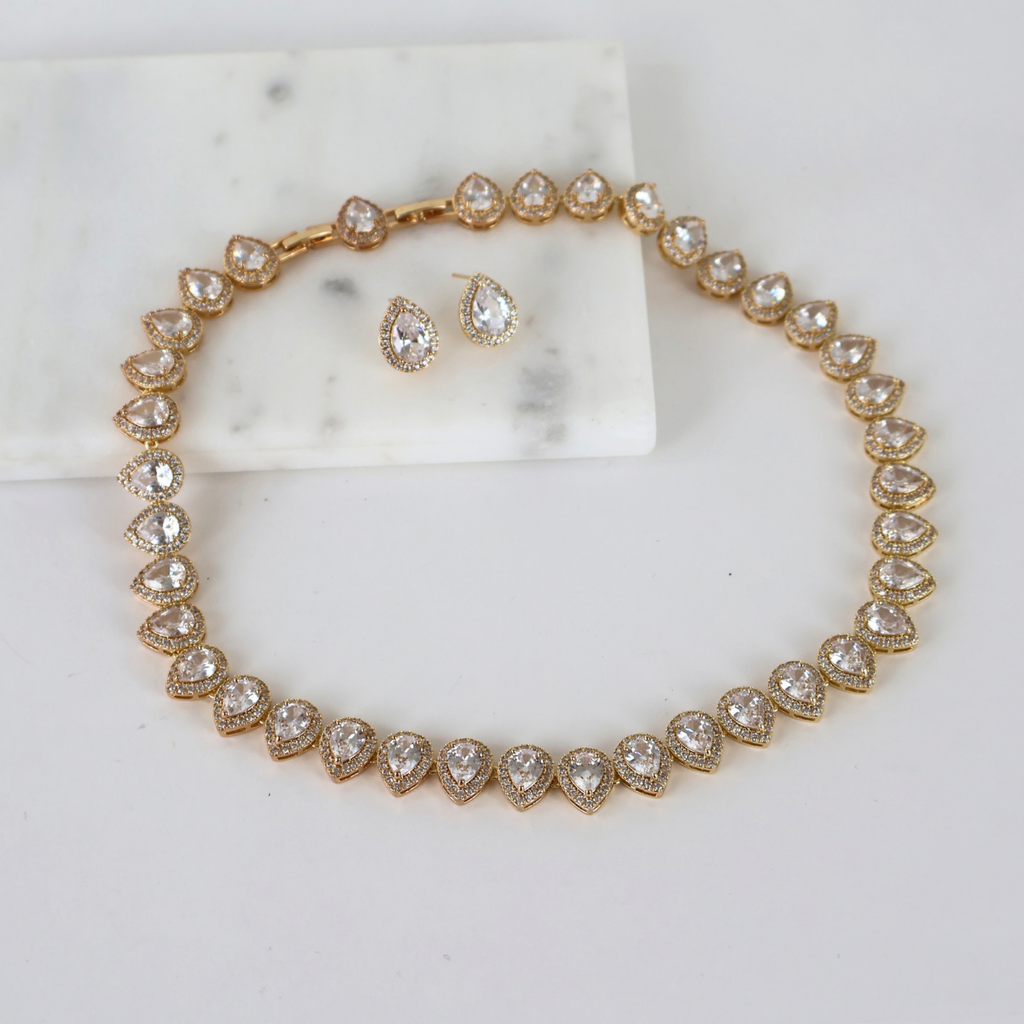 Kit Colar e Brinco Dourado e Cristal