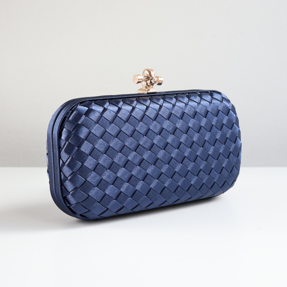Clutch Tressê Cetim Inspired Pequena Azul Marinho
