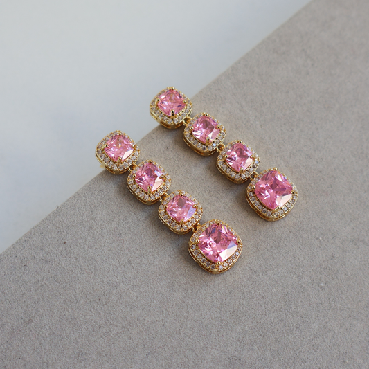 Brinco Dourado e Cristal Rosa Bebê - Semijoia