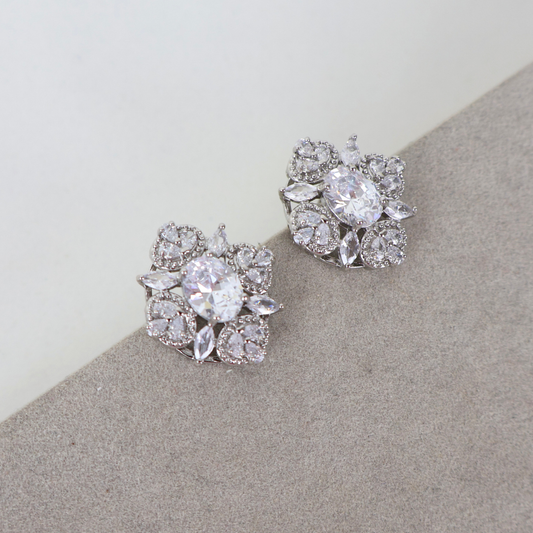 Brinco Prateado e Cristal Translúcido - Semijoia