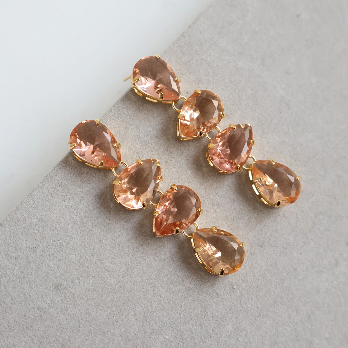 Brinco Dourado e Cristal Champagne - Semijoia