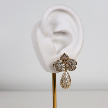 Brinco Dourado e Cristais Translúcidos - Semijoia