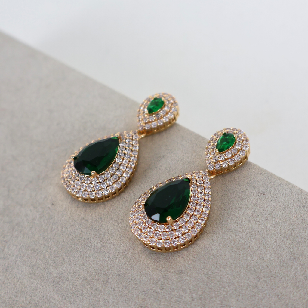 Brinco Dourado e Cristal Verde - Semijoia