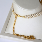 Colar Choker Gargantilha Dourada e Off White