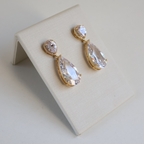 Brinco Dourado e Cristal Translúcido - Semijoia