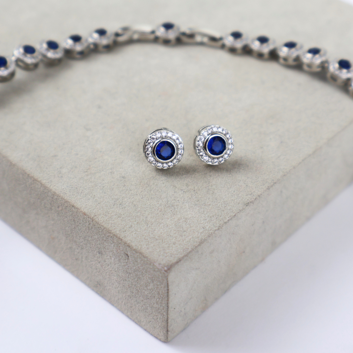 Kit Brinco e Colar - Ródio Branco - Cristal Azul - Semijoia
