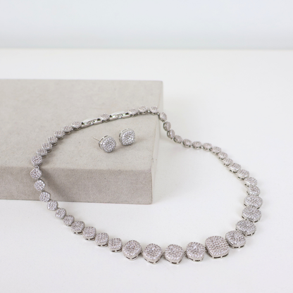 Kit Brinco e Colar - Prateado e Cristal Translúcido - Semijoia