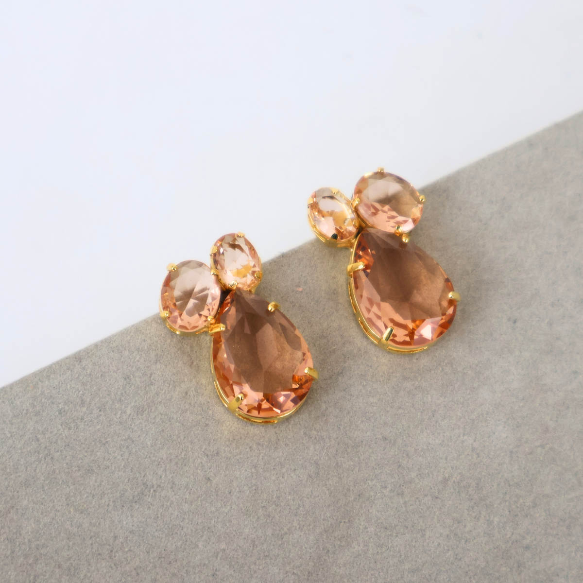 Brinco Dourado e Cristal Champagne - Semijoia