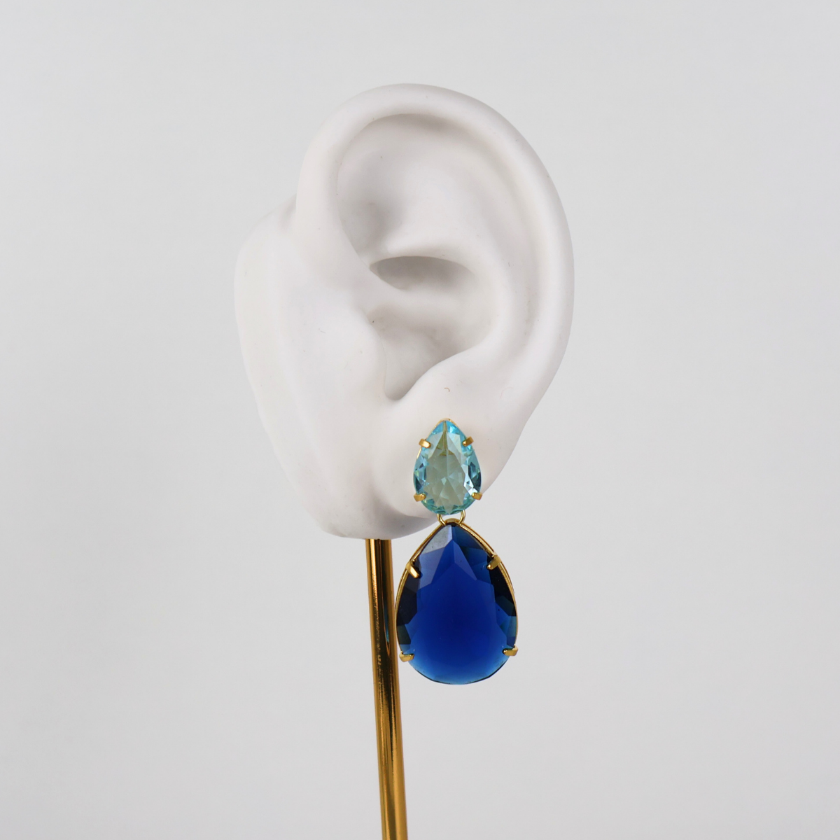 Brinco Dourado e Cristal Azul e Turquesa - Semijoia