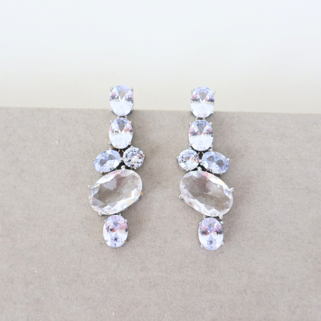 Brinco Prateado e Cristal Translúcido - Semijoia