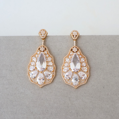 Brinco Dourado e Cristal Transparente - Semijoia