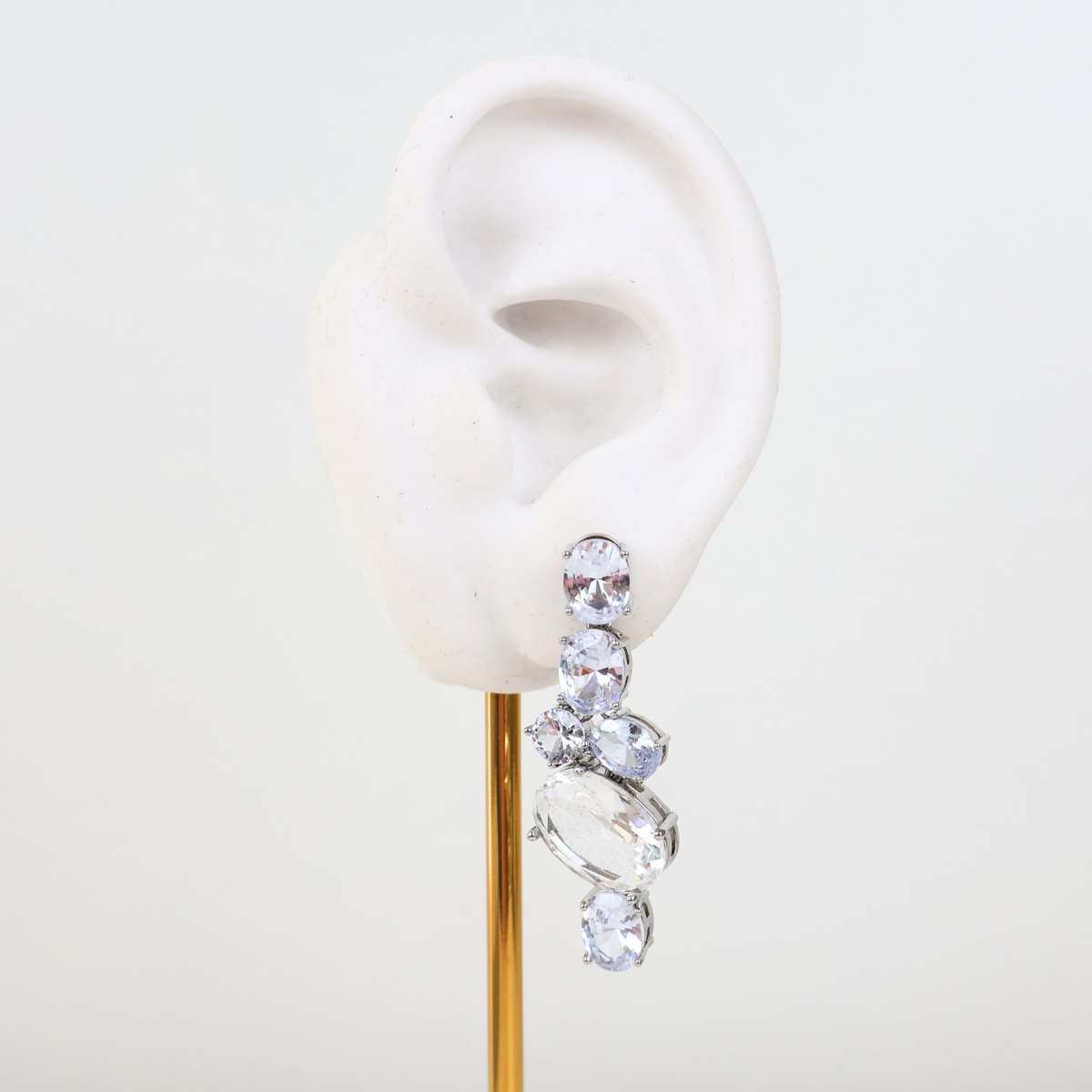 Brinco Prateado e Cristal Translúcido - Semijoia