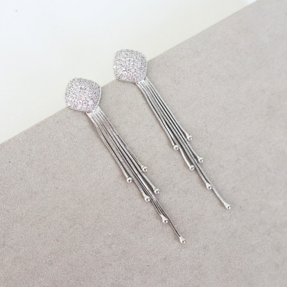 Brinco Prateado e Cristal Translúcido - Semijoia